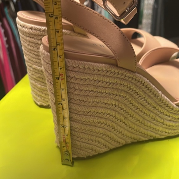 NIB!!! Gianni Bini Cafe Cream Wedges Size 8 - Picture 7 of 8